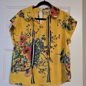 Lily White Women's Flowered Blouse sz xl